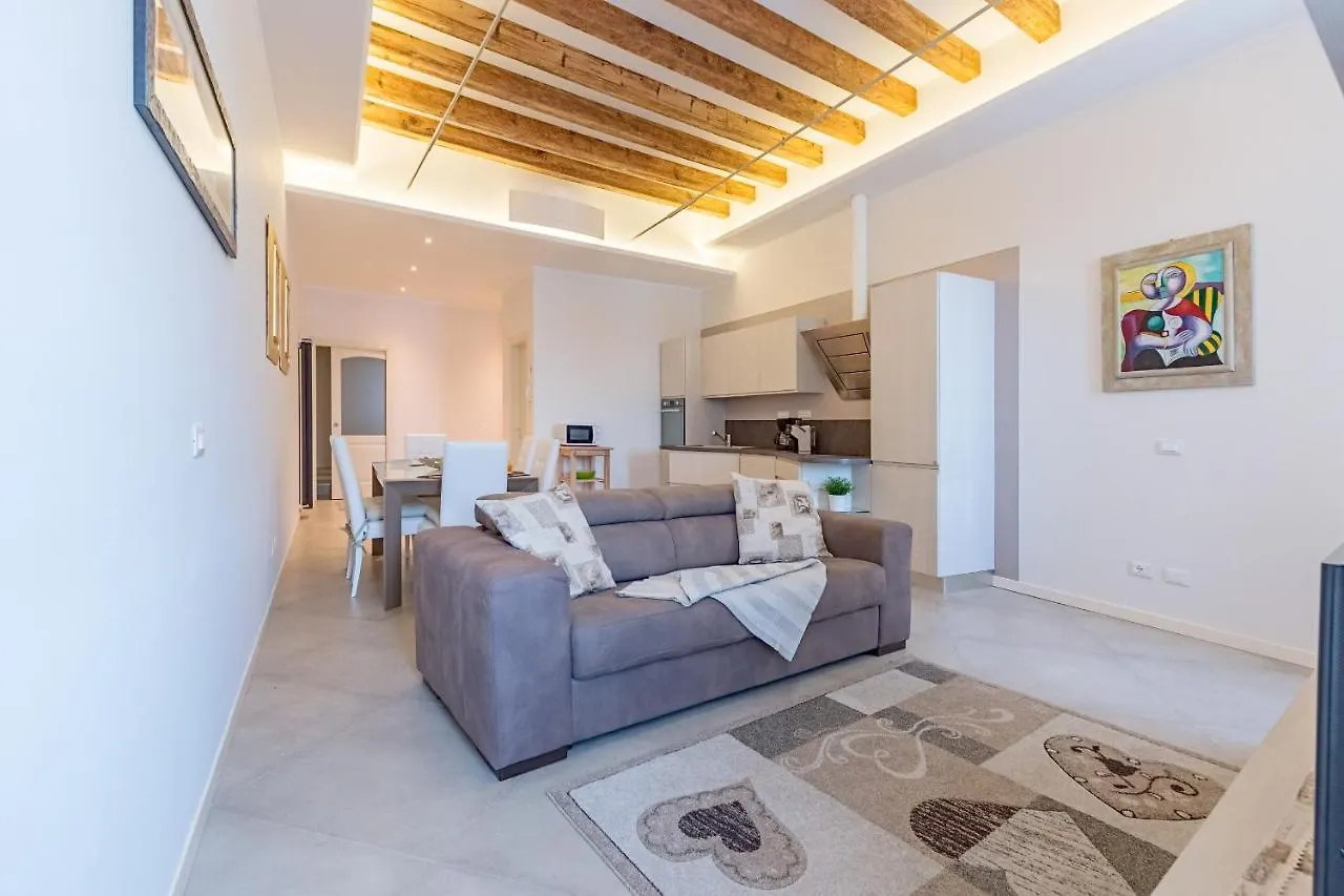 Zanardelli 1 Apartment By Wonderful Italy Сало 0*,