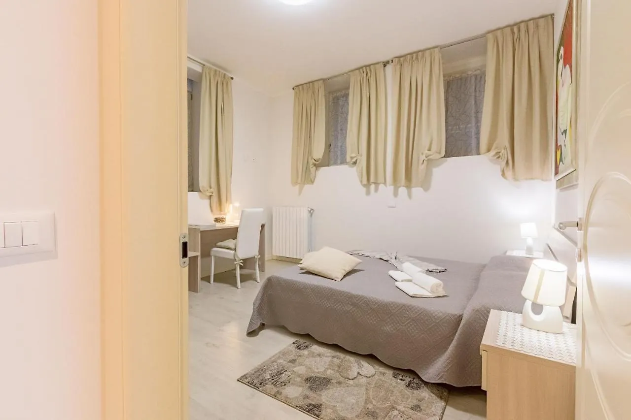 Zanardelli 1 Apartment By Wonderful Italy Saló
